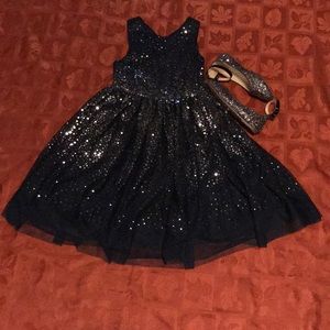 Girls size 8-9yrs dress